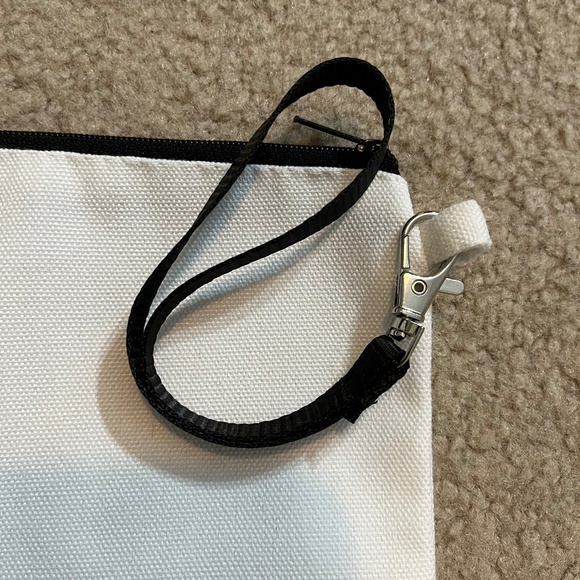 Golf Wristlet Pouch 9x7 – Just a Girl Who Loves Golf, LIKE NEW - Picture 3 of 6